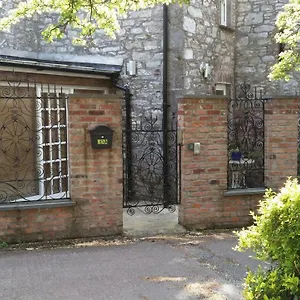 Apartment Historic Hideaway In Centre 